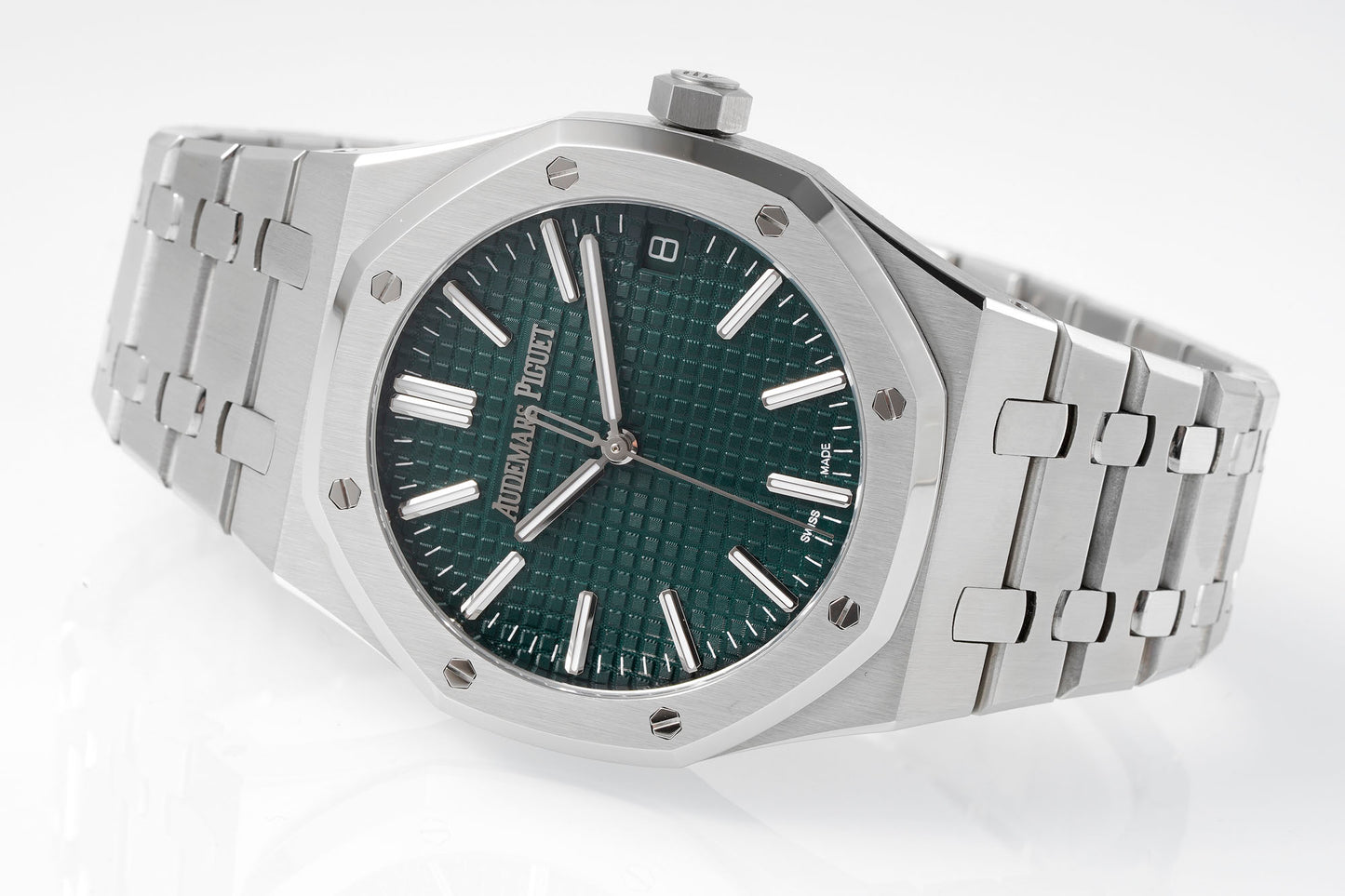 Audemars Piguet ROYAL OAK SELFWINDING "50TH ANNIVERSARY": Khaki Green