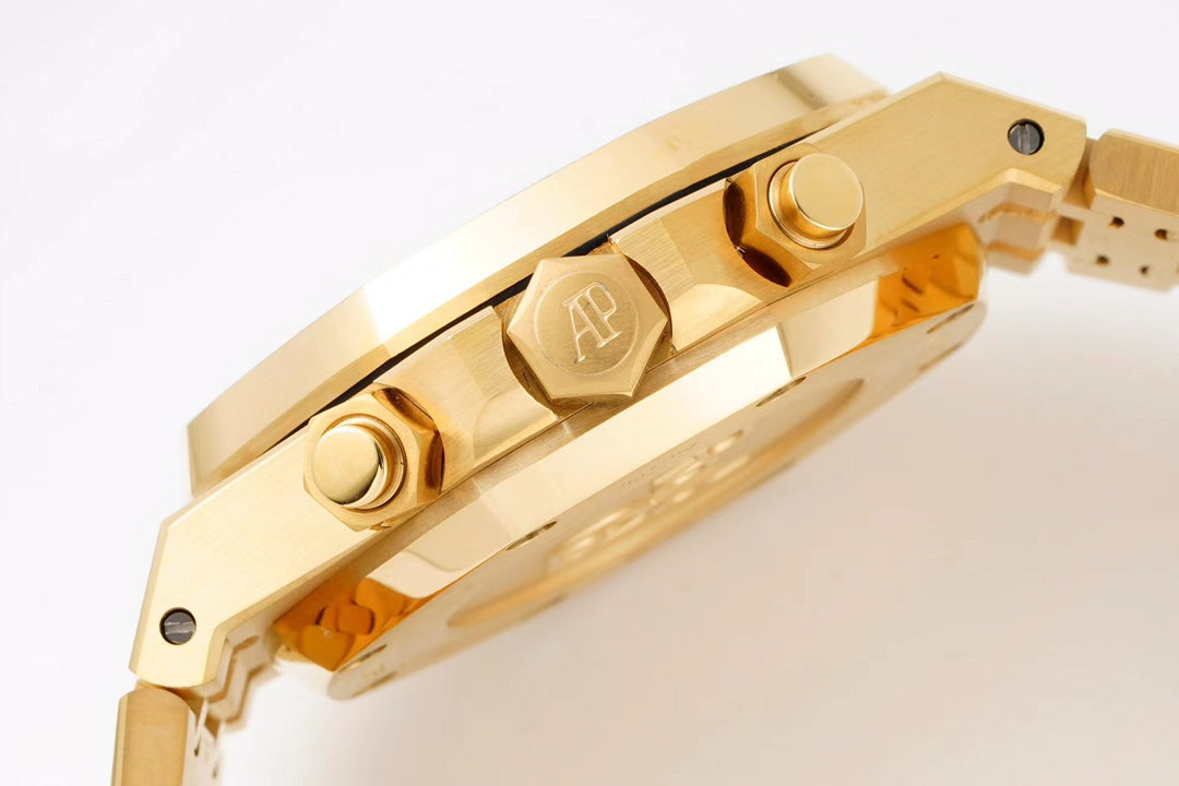 Audemars Piguet Royal Oak Chronograph: Yellow Gold