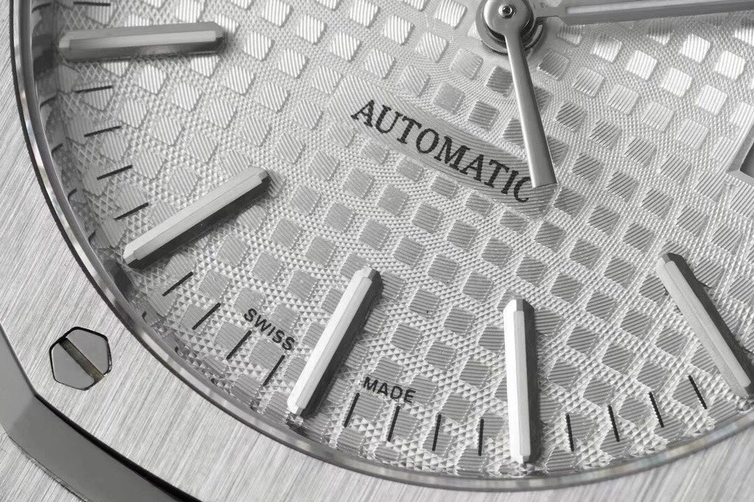 Audemars Piguet ROYAL OAK SELFWINDING "50TH ANNIVERSARY": White