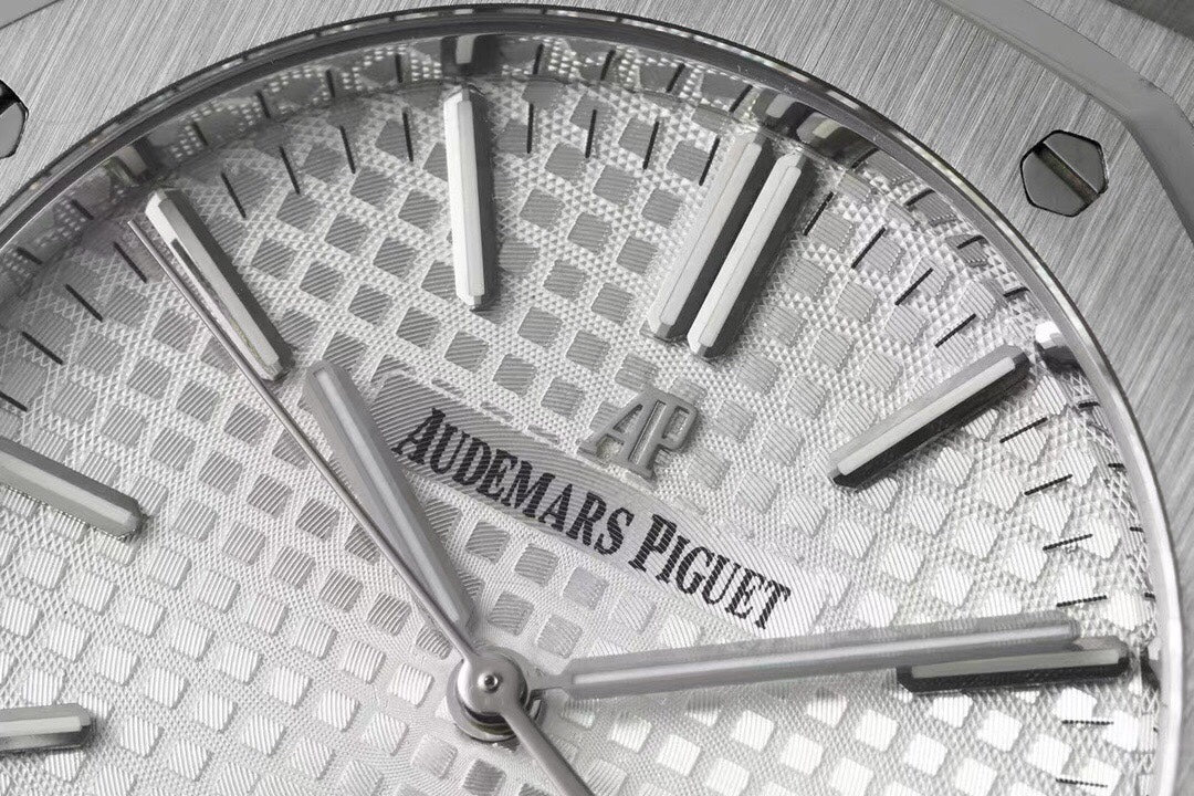 Audemars Piguet ROYAL OAK SELFWINDING "50TH ANNIVERSARY": White