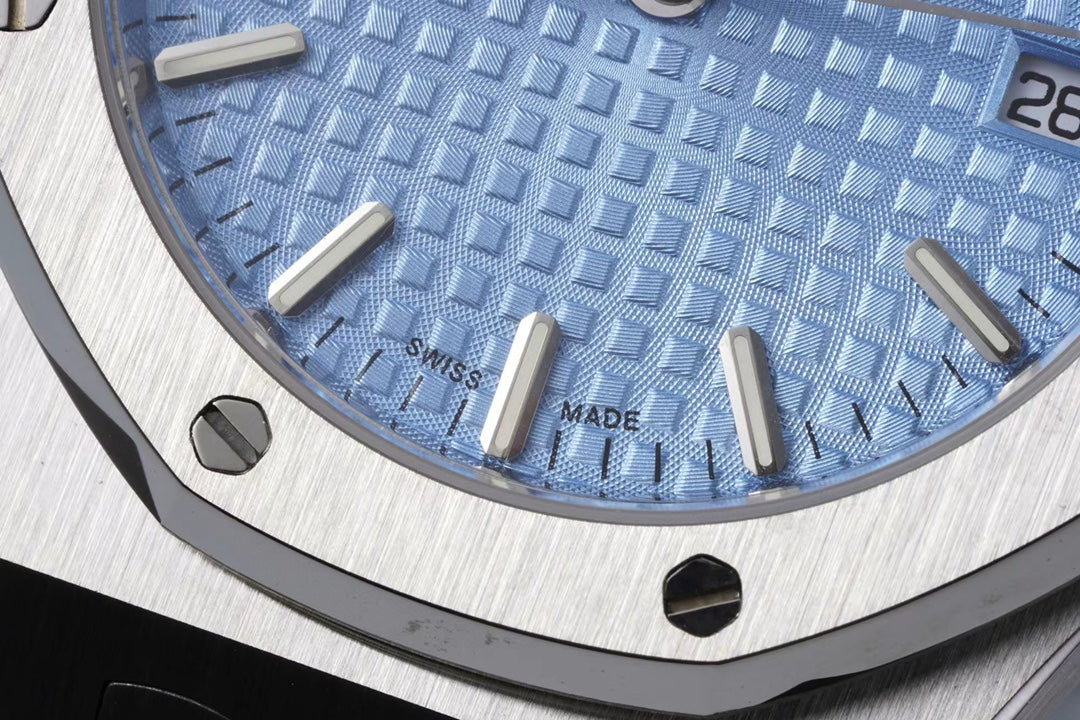 Audemars Piguet ROYAL OAK SELFWINDING "50TH ANNIVERSARY": Ice Blue