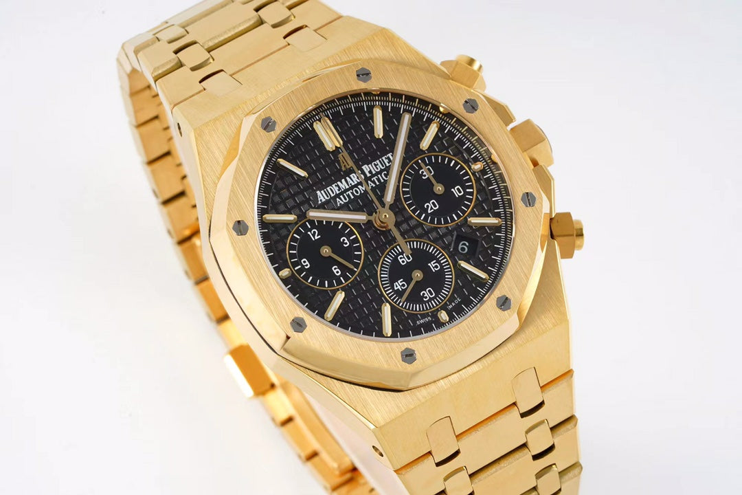 Audemars Piguet Royal Oak Chronograph: Yellow Gold