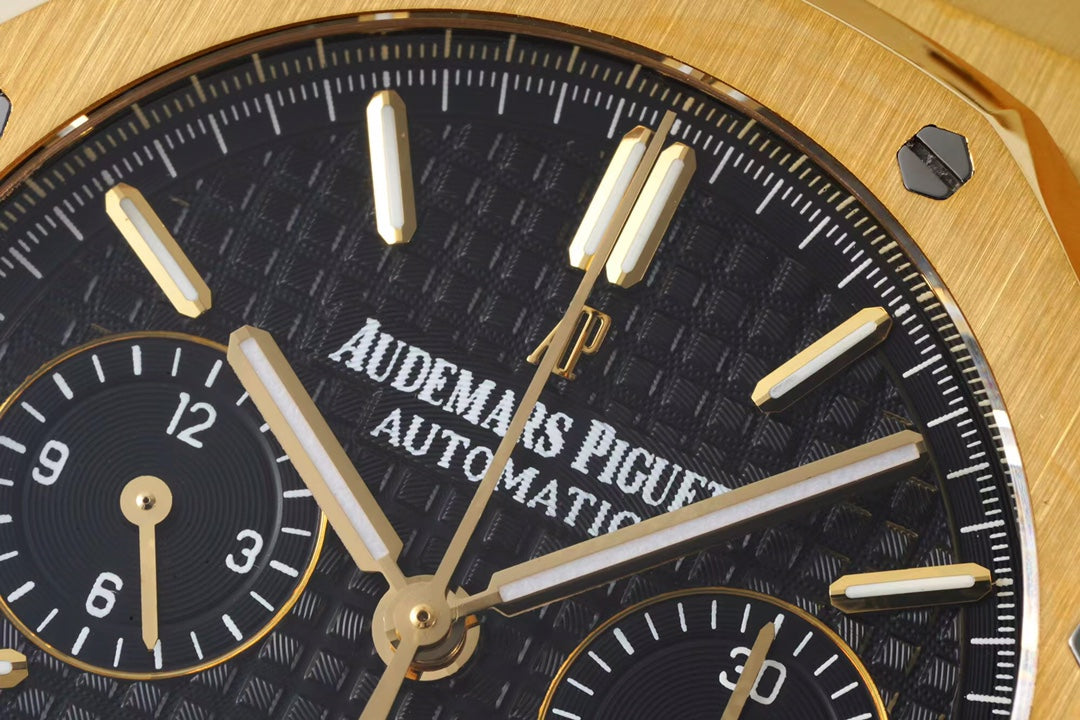 Audemars Piguet Royal Oak Chronograph: Yellow Gold
