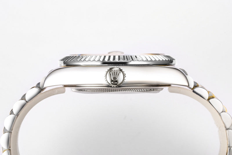 Rolex Sky-Dweller 336933 : Two-Tone / Black Dial