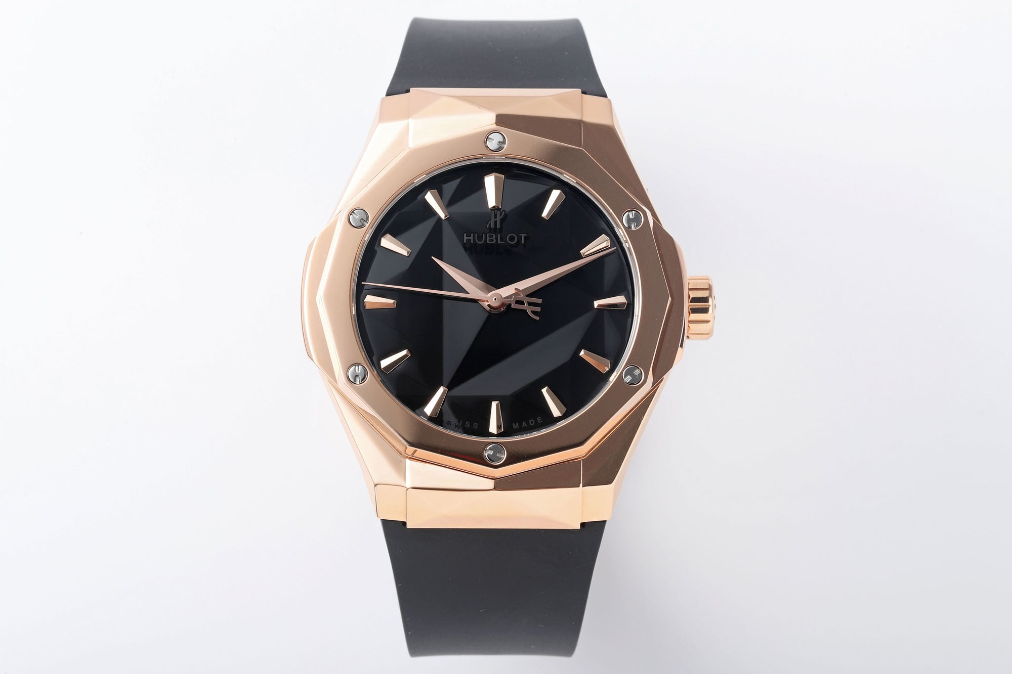 Hublot Classic Fusion Orlinski King Gold Pavé 550.OS.1800.RX.ORL19 : Polished Faceted Black "The Orlinski"