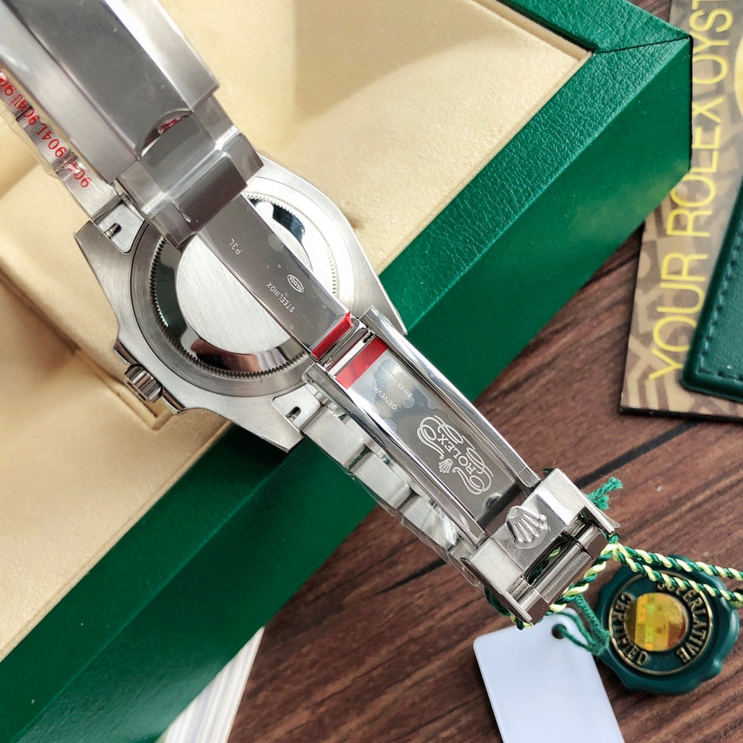 Rolex GMT-Master II 126710BLNR : Stainless Steel / Black & Blue