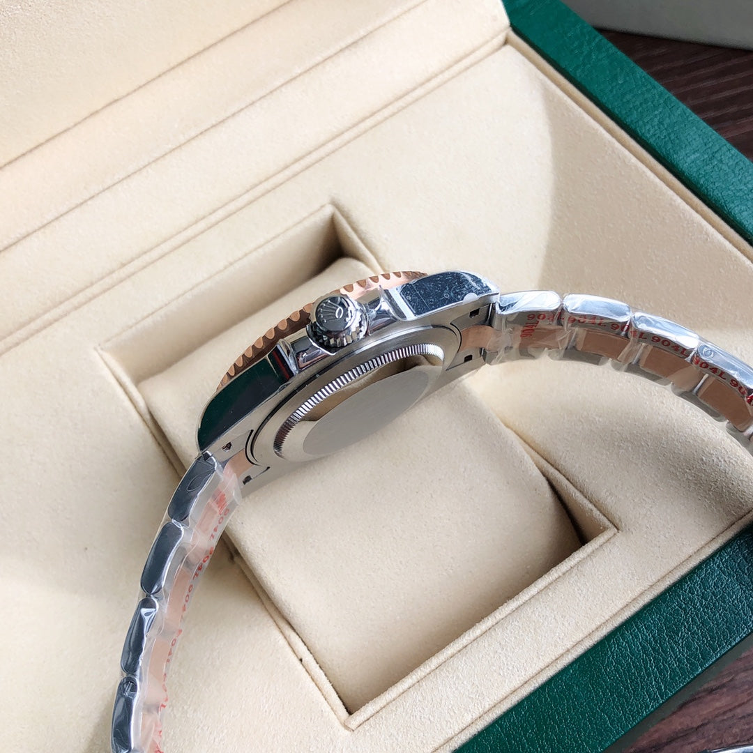 Rolex GMT-Master II 126711CHNR : Black Dial "Root Beer"