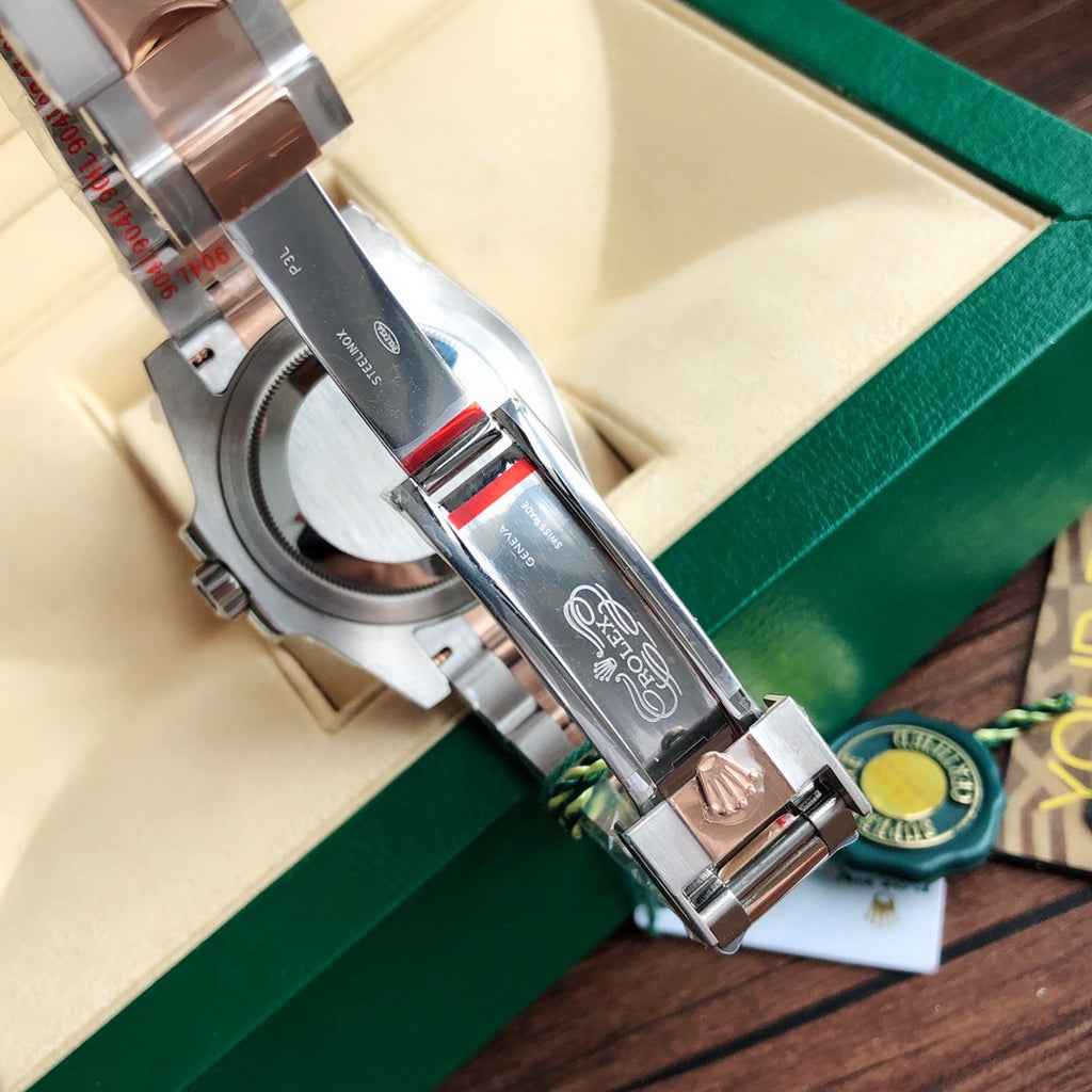 Rolex GMT-Master II 126711CHNR : Black Dial "Root Beer"