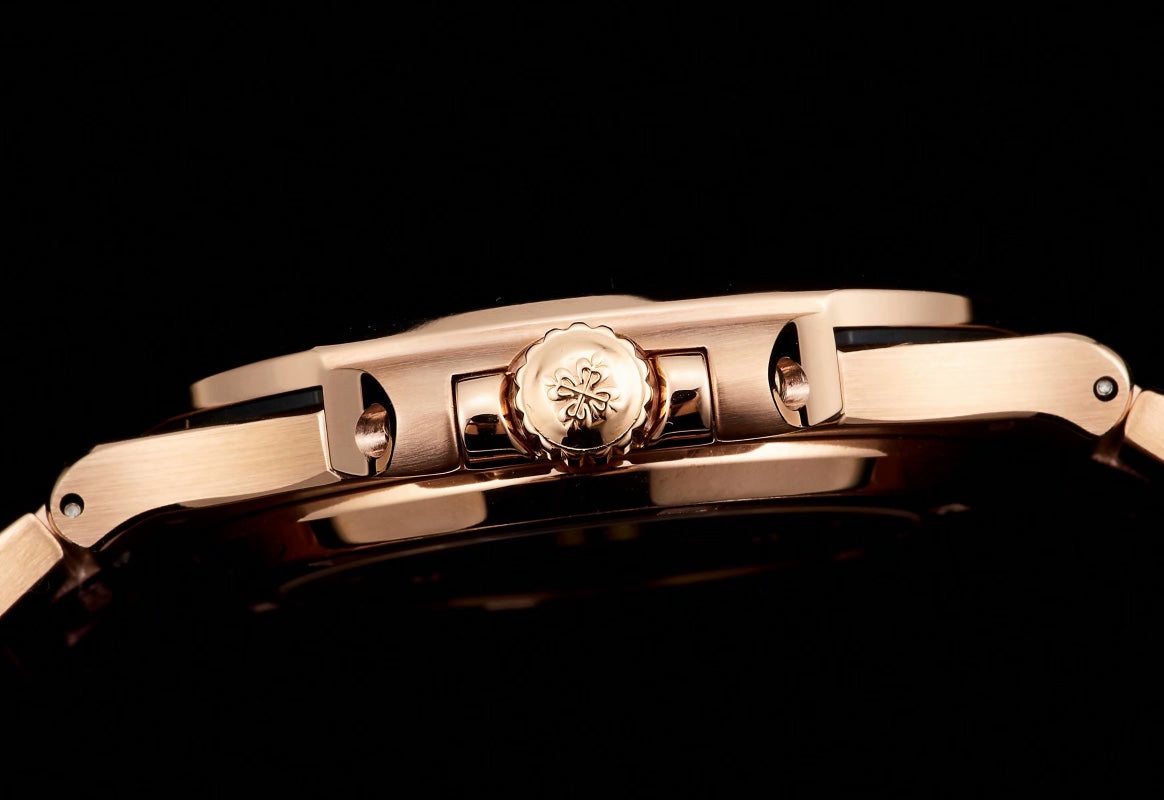 Patek Philippe Nautilus 5711/1R-001: Brown Gradient "Chocolate"