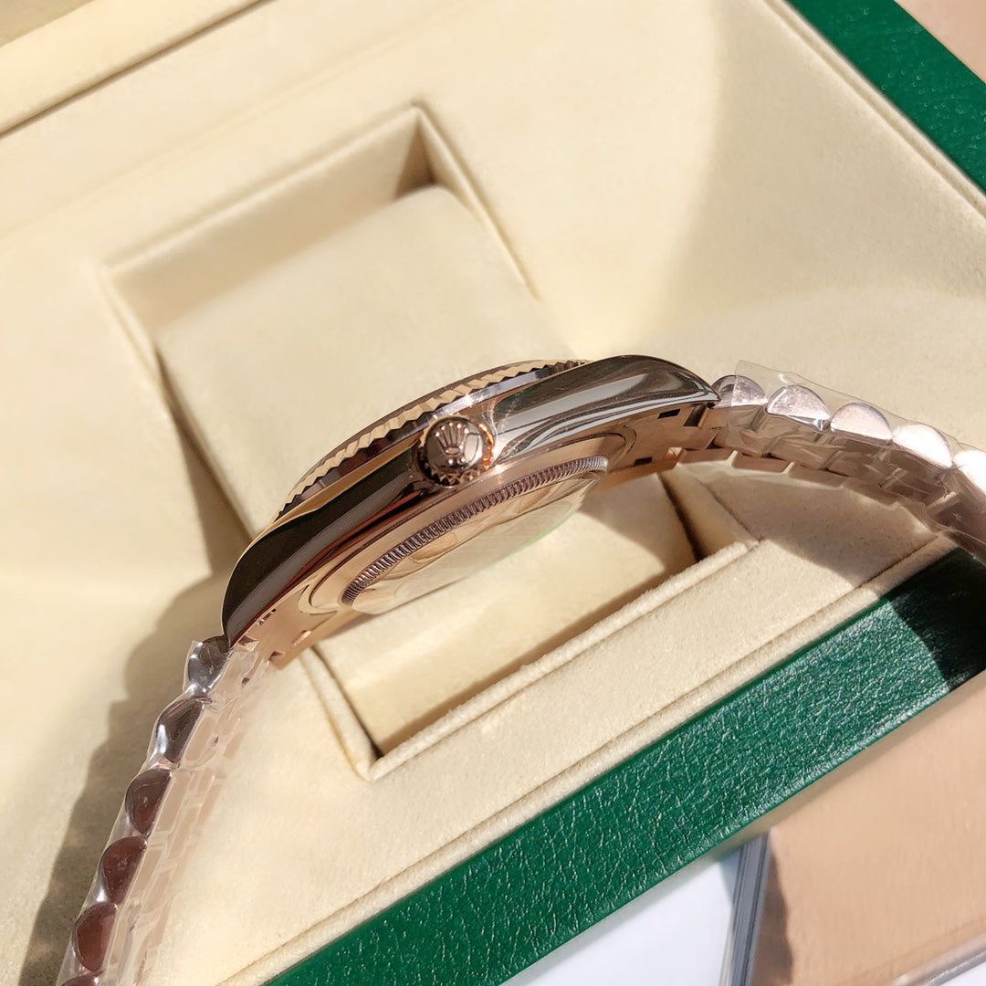 Rolex Day-Date 228235 : Sundust Dial