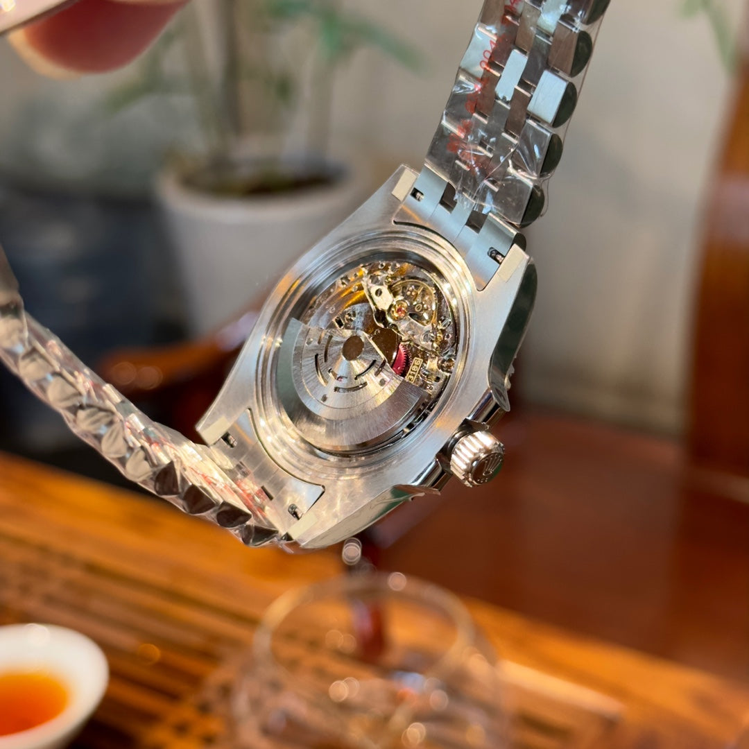 Rolex GMT-Master II 126720VTNR : Black Dial "Sprite"