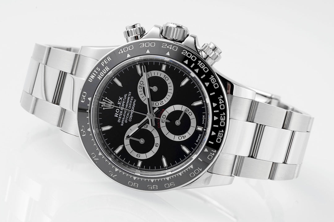 Rolex Cosmograph Daytona 126500LN : Black Dial “Reverse Panda”