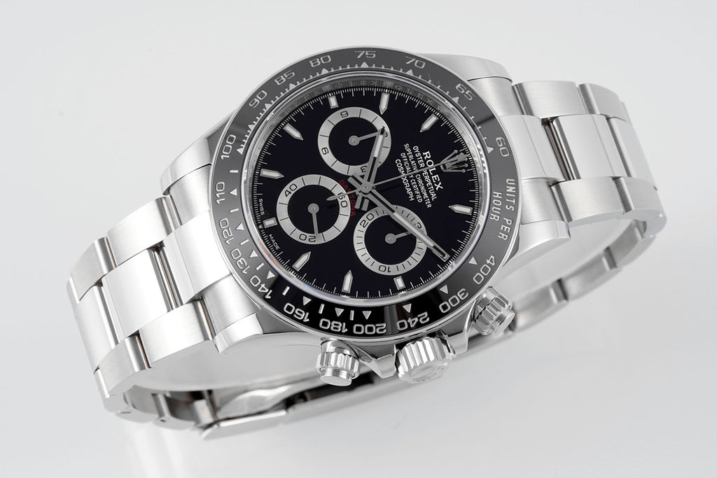 Rolex Cosmograph Daytona 126500LN : Black Dial “Reverse Panda”