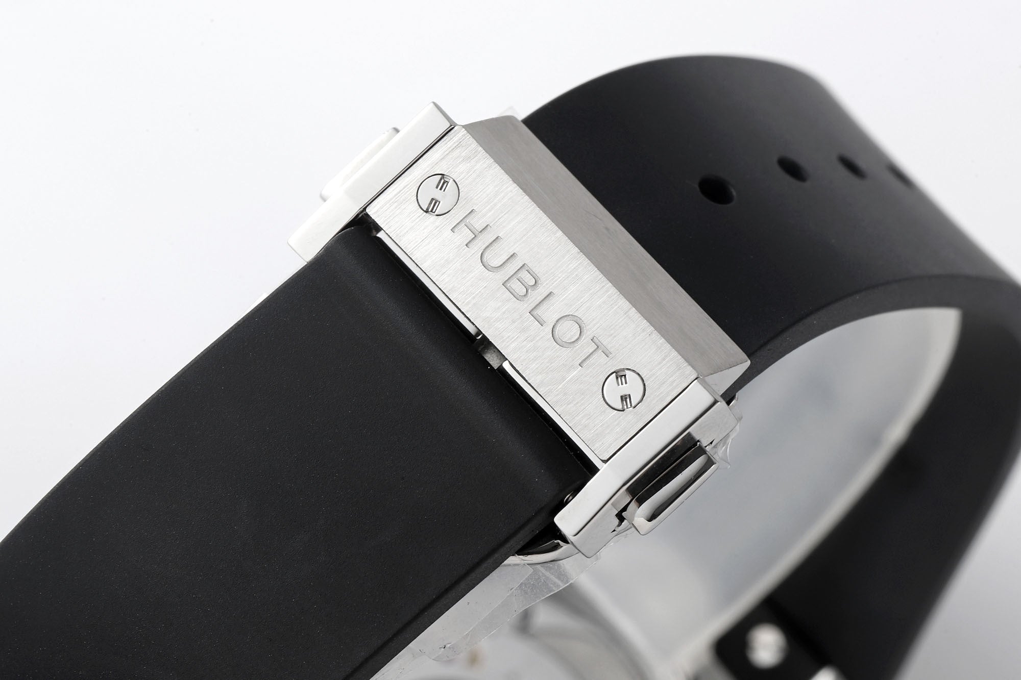 Hublot Classic Fusion Orlinski Titanium Pavé 550.NS.1800.RX.ORL19 : Polished Faceted Black "The Orlinski"