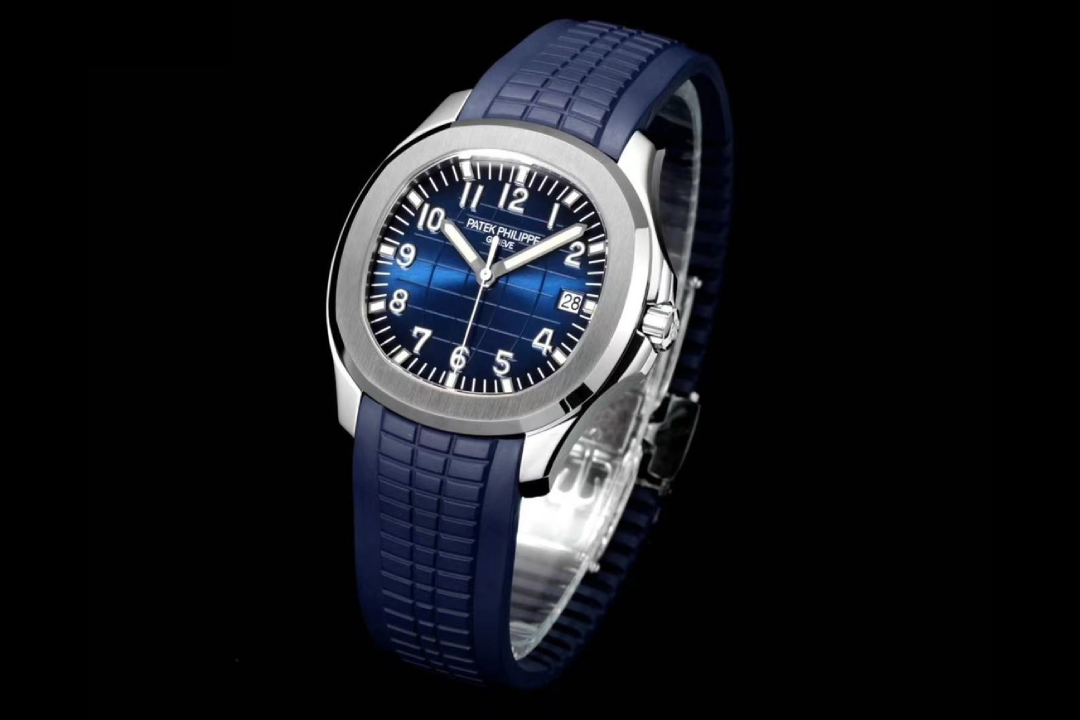 Patek Philippe Aquanaut 5168G-001 : Gradient Night Blue "Jumbo"