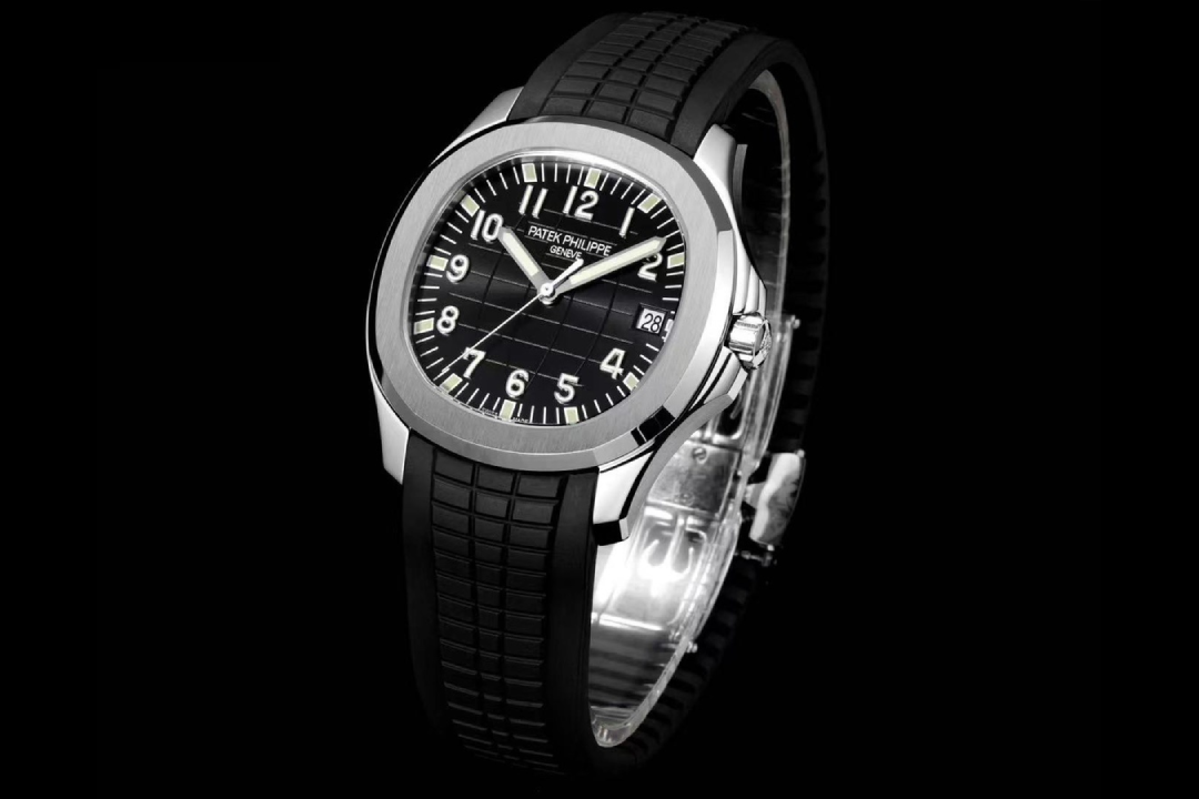 Patek Philippe Aquanaut 5167A-001 : Sunburst Black "Grenade"