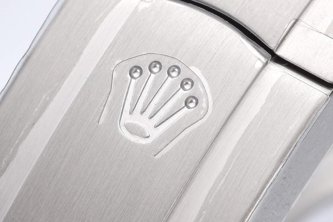 Rolex Oyster Perpetual 41 124300 : Tiffany Blue Dial