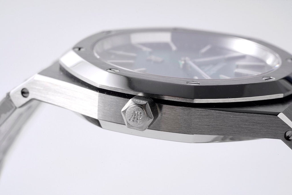 Audemars Piguet Royal Oak 16202PT.OO.1240PT.01 : Smoked Green "The AP House Exclusive"