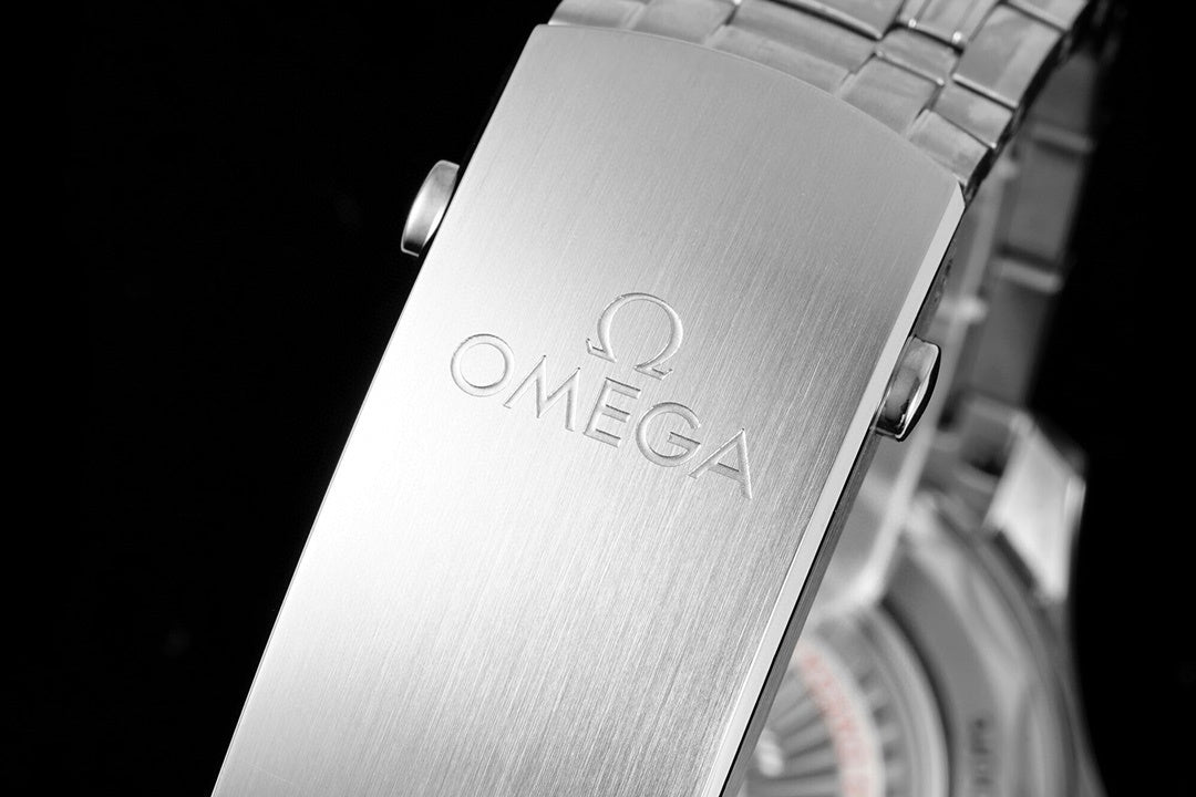 Omega Seamaster Diver 300M 210.30.42.20.01.001 : Black ceramic
