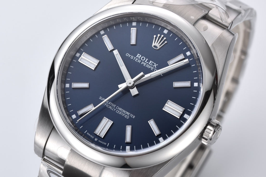 Rolex Oyster Perpetual 124300 : Blue Dial