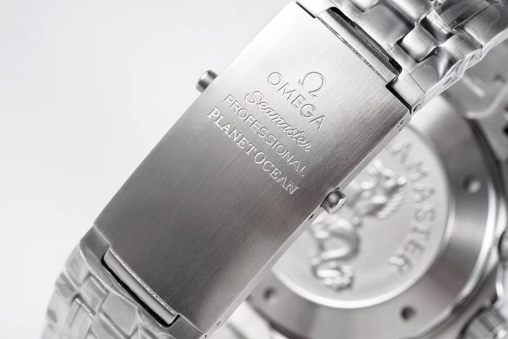Omega Seamaster Diver 300M Chronograph 2599.80.00 : Blue Wave "James Bond Omega"