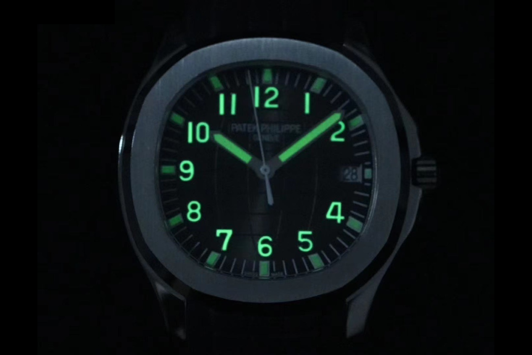 Patek Philippe Aquanaut 5167R-001 : Chocolate Brown Sunburst "The Chocolate"