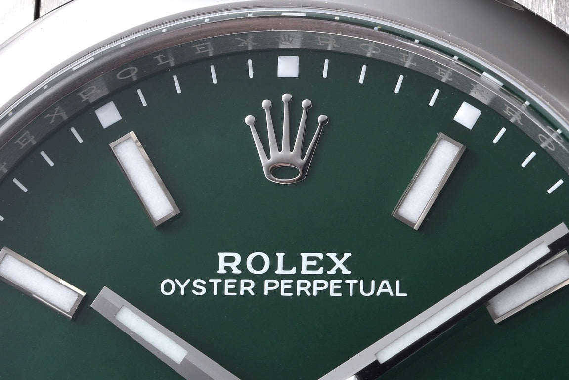 Rolex Oyster Perpetual 124300 : Stella Green Dial