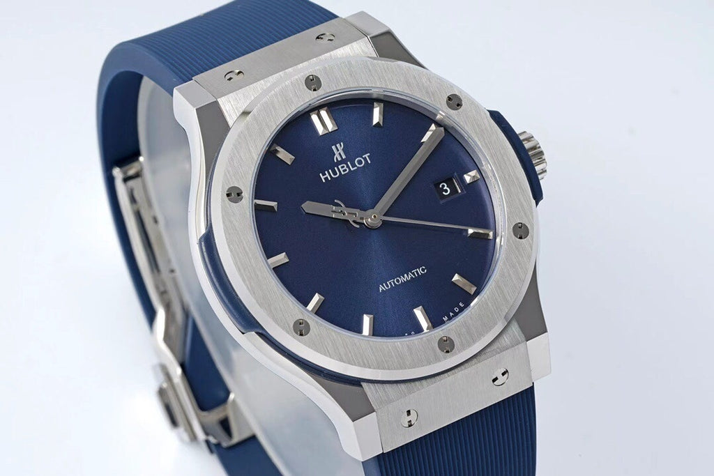 Hublot Classic Fusion 542.NX.7170.RX : Blue Sunray, Titanium