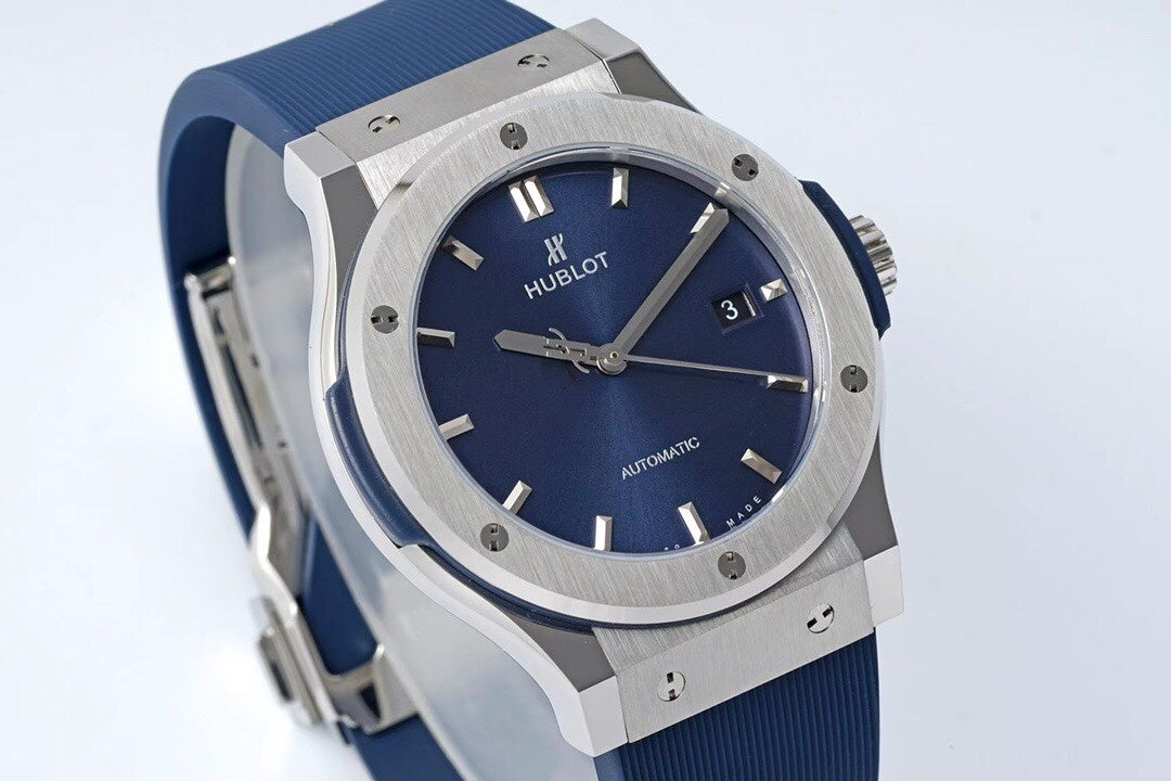 Hublot Classic Fusion 542.NX.7170.RX : Blue Sunray, Titanium