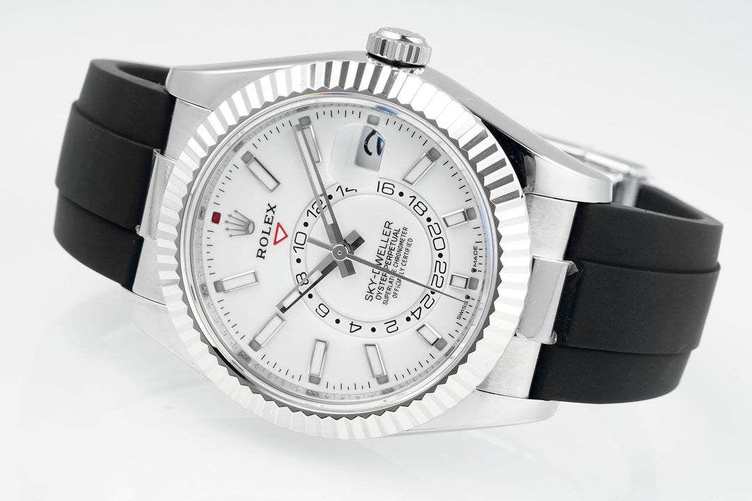 Rolex Sky-Dweller 336239 : Silver / White Dial
