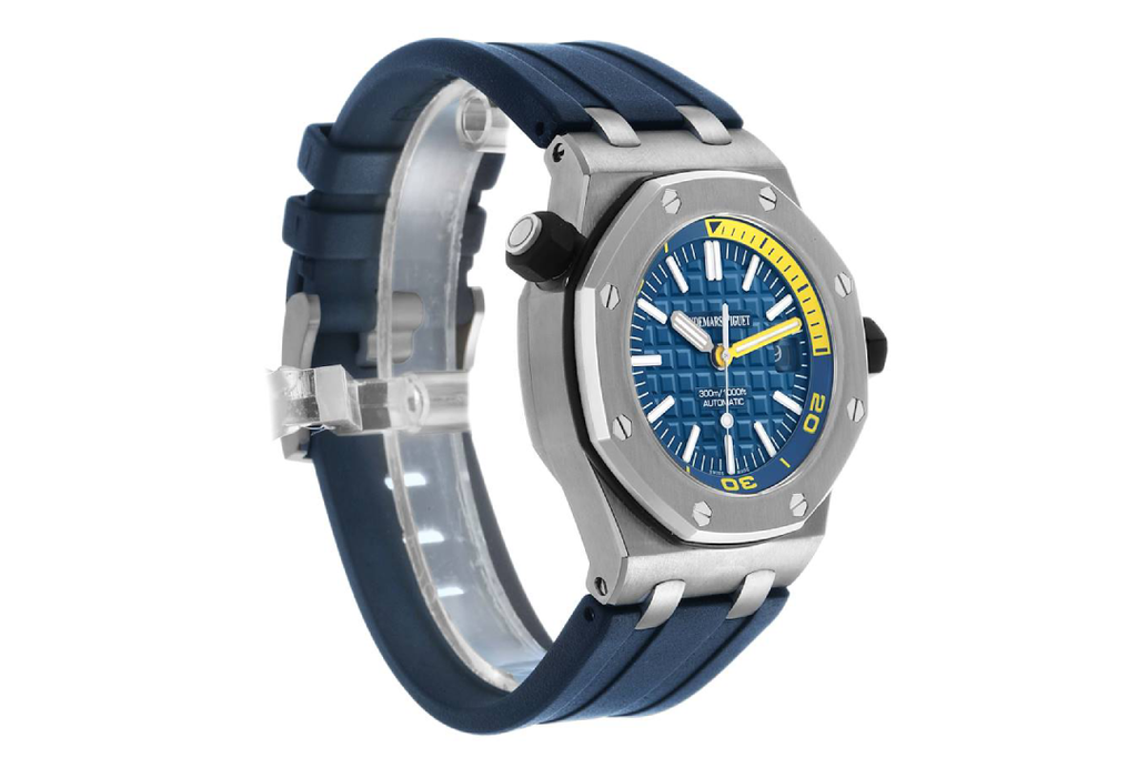 Audemars Piguet Royal Oak Offshore Diver 15710ST.OO.A027CA.01 : Blue "Méga Tapisserie" with yellow accents
