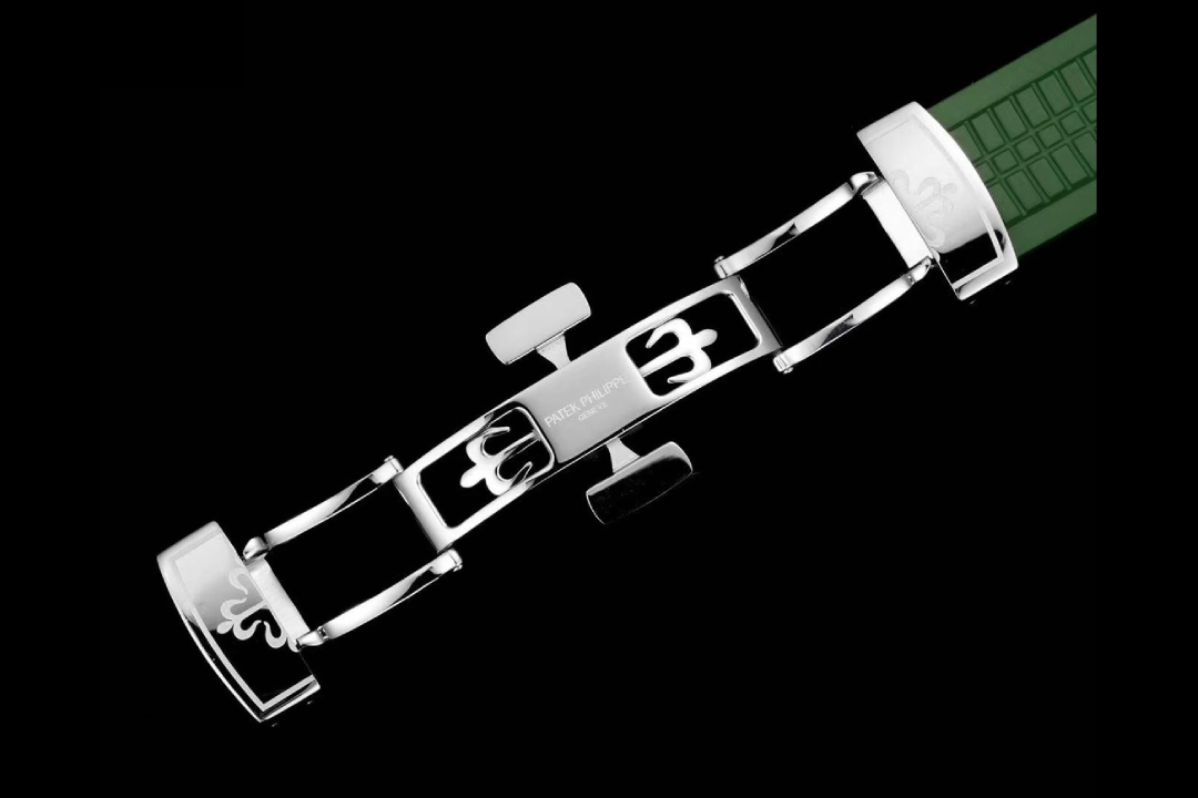 Patek Philippe Aquanaut 5168G-010: Khaki Green "Jumbo"