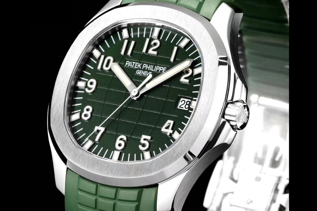 Patek Philippe Aquanaut 5168G-010: Khaki Green "Jumbo"