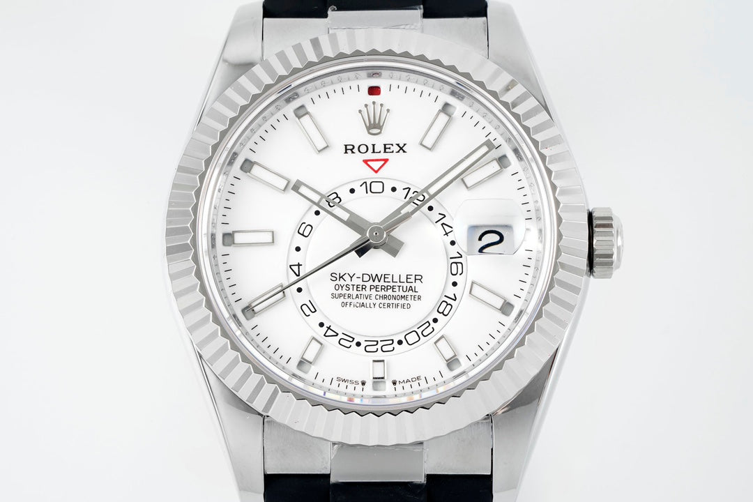 Rolex Sky-Dweller 336239 : Silver / White Dial