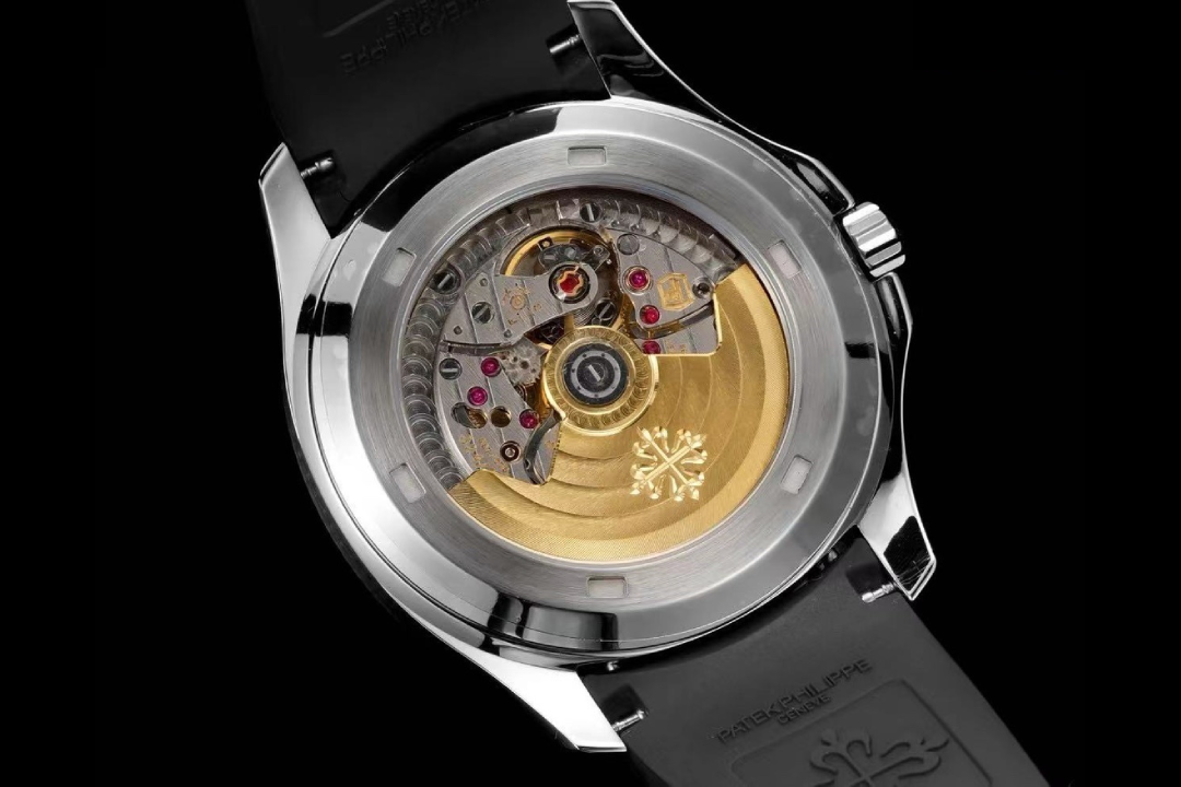 Patek Philippe Aquanaut 5167A-001 : Sunburst Black "Grenade"