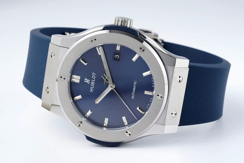 Hublot Classic Fusion 542.NX.7170.RX : Blue Sunray, Titanium