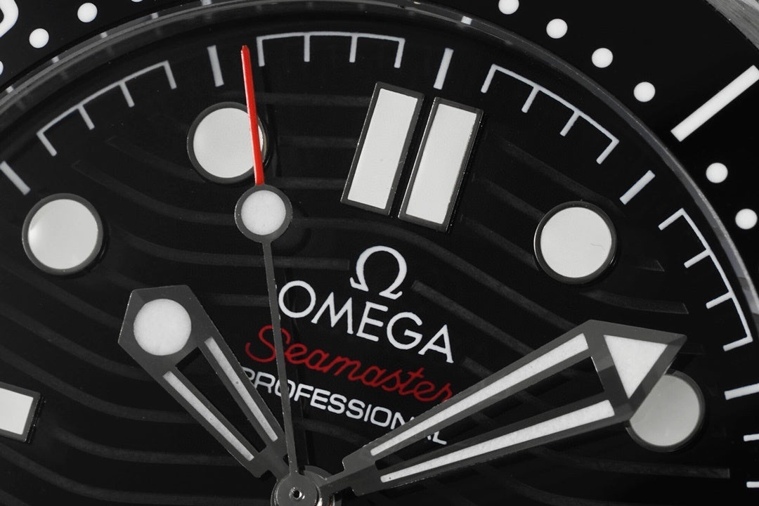 Omega Seamaster Diver 300M 210.30.42.20.01.001 : Black ceramic