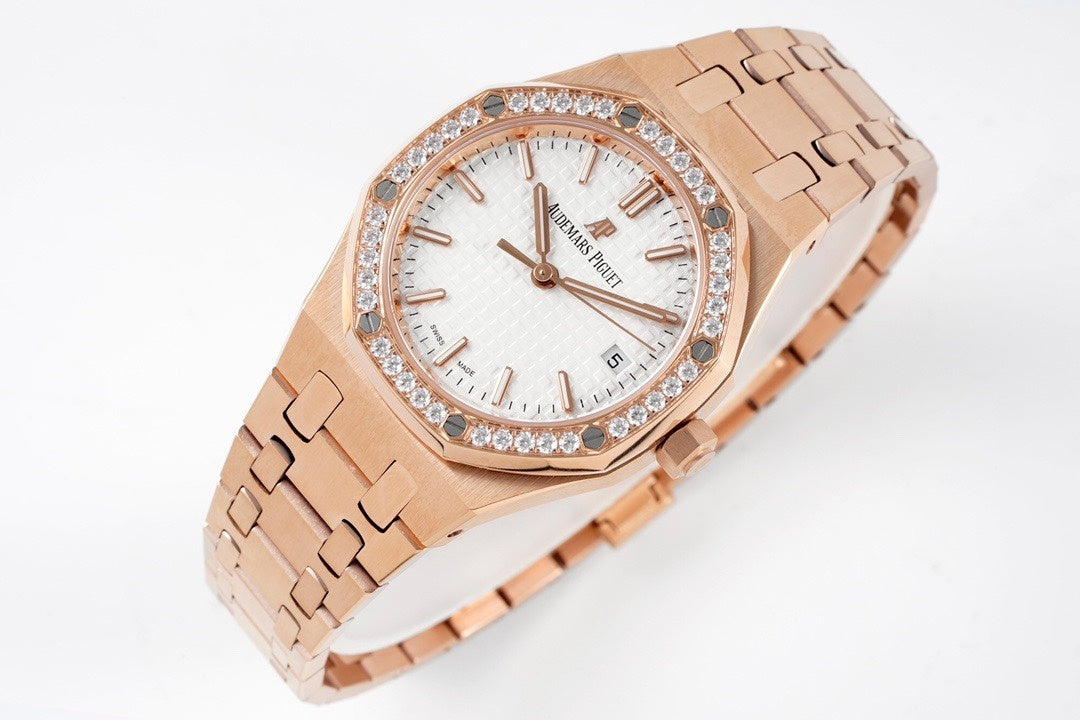 Audemars Piguet Royal Oak 77451OR.ZZ.1361OR.01 : Pink Gold, Diamond Bezel