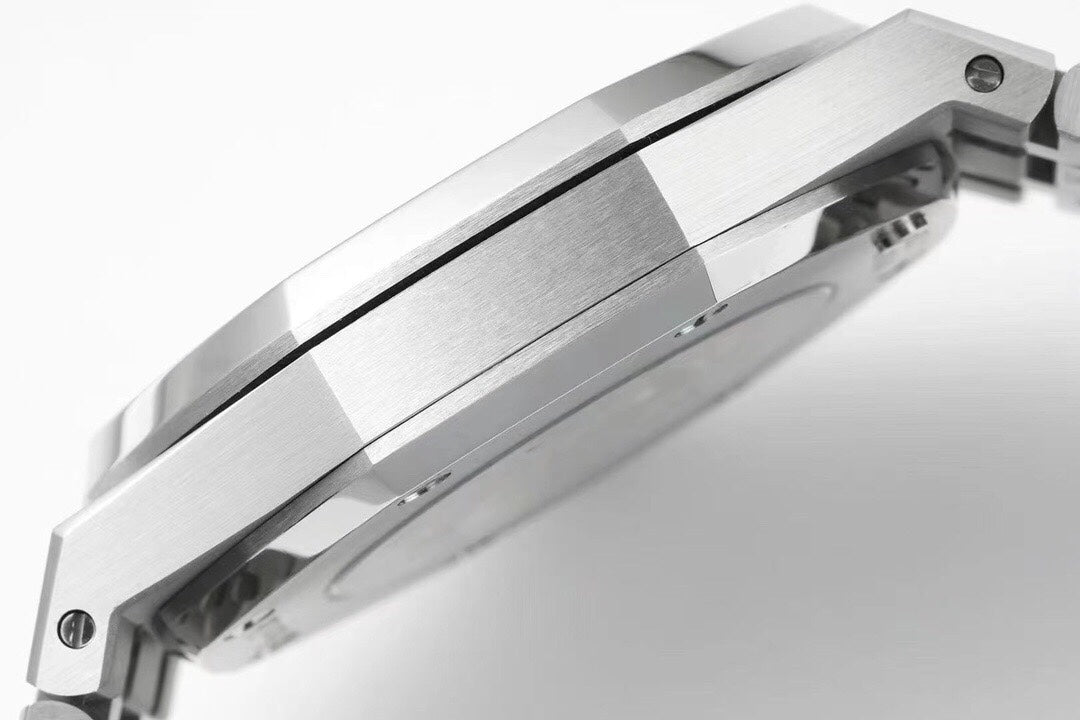 Audemars Piguet Royal Oak 15500ST : "Ice Blue"