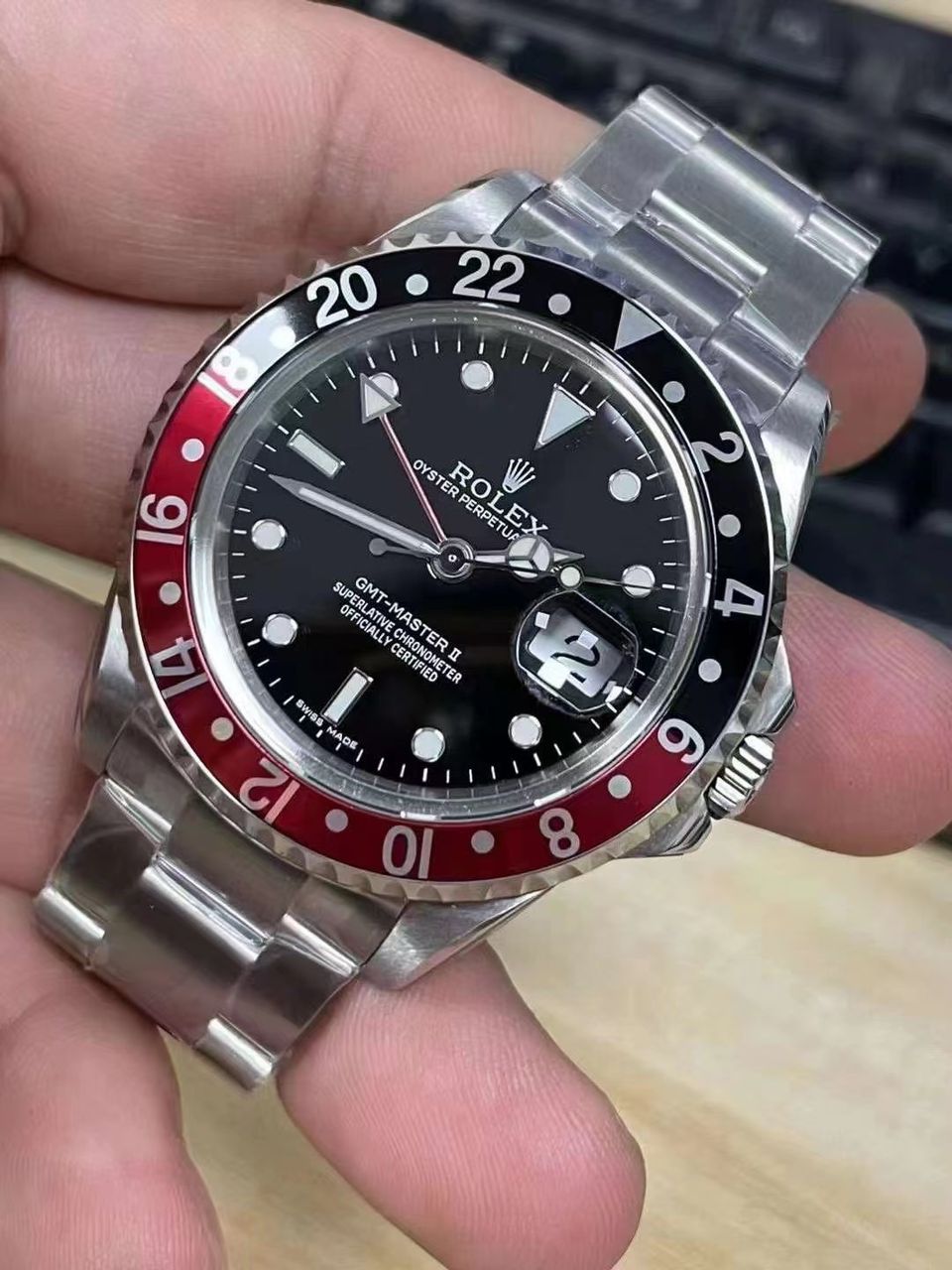 Rolex GMT-Master II 16710 : Black Dial "Coke"