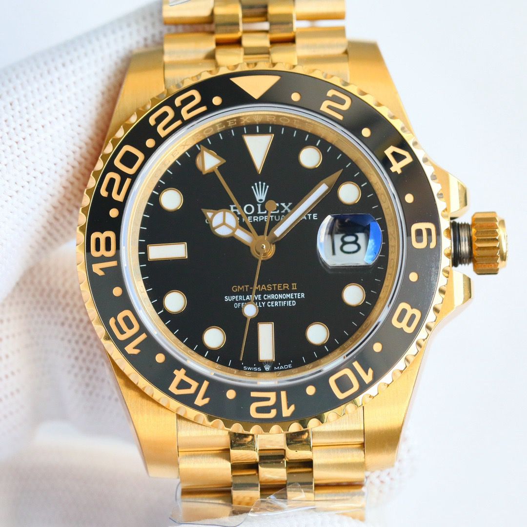 Rolex GMT-Master II 126718GRNR : Gold "Bruce Wayne"