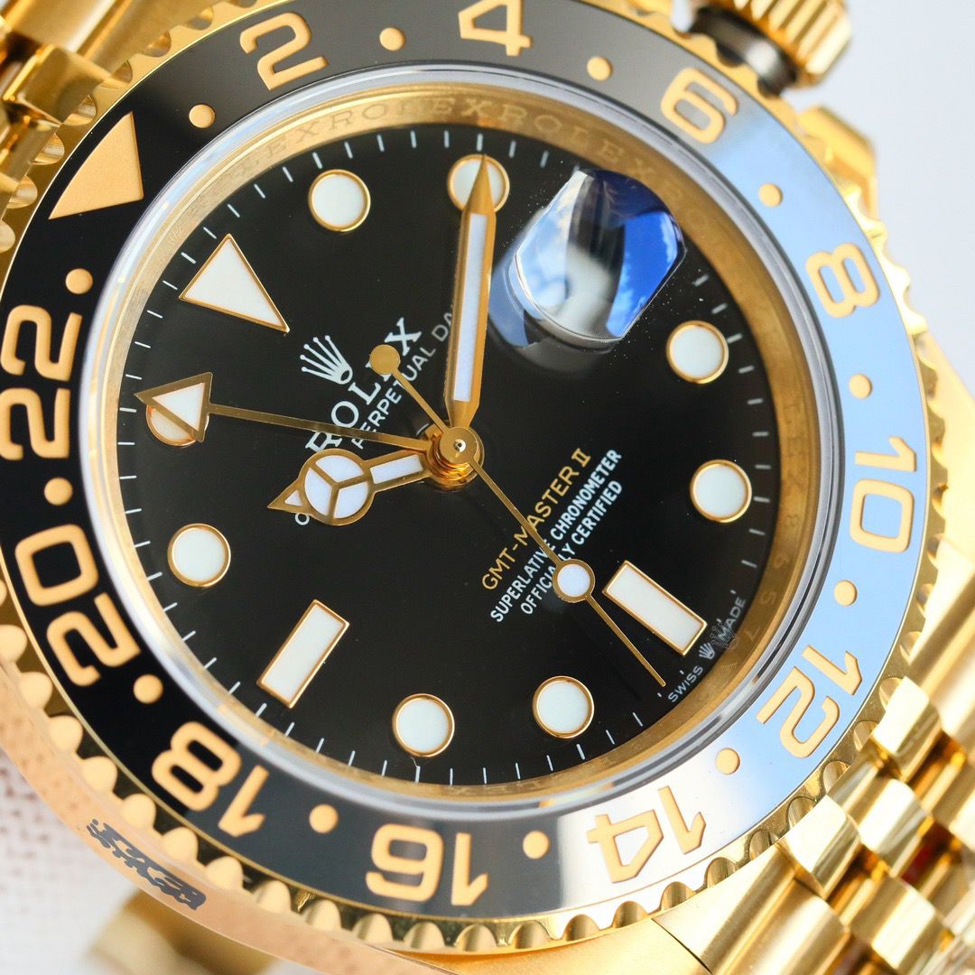 Rolex GMT-Master II 126718GRNR : Gold "Bruce Wayne"