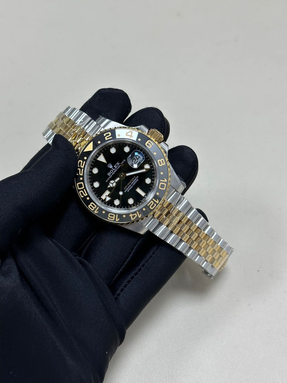 Rolex GMT-Master II 126713GRNR : Two Tone "Bruce Wayne"