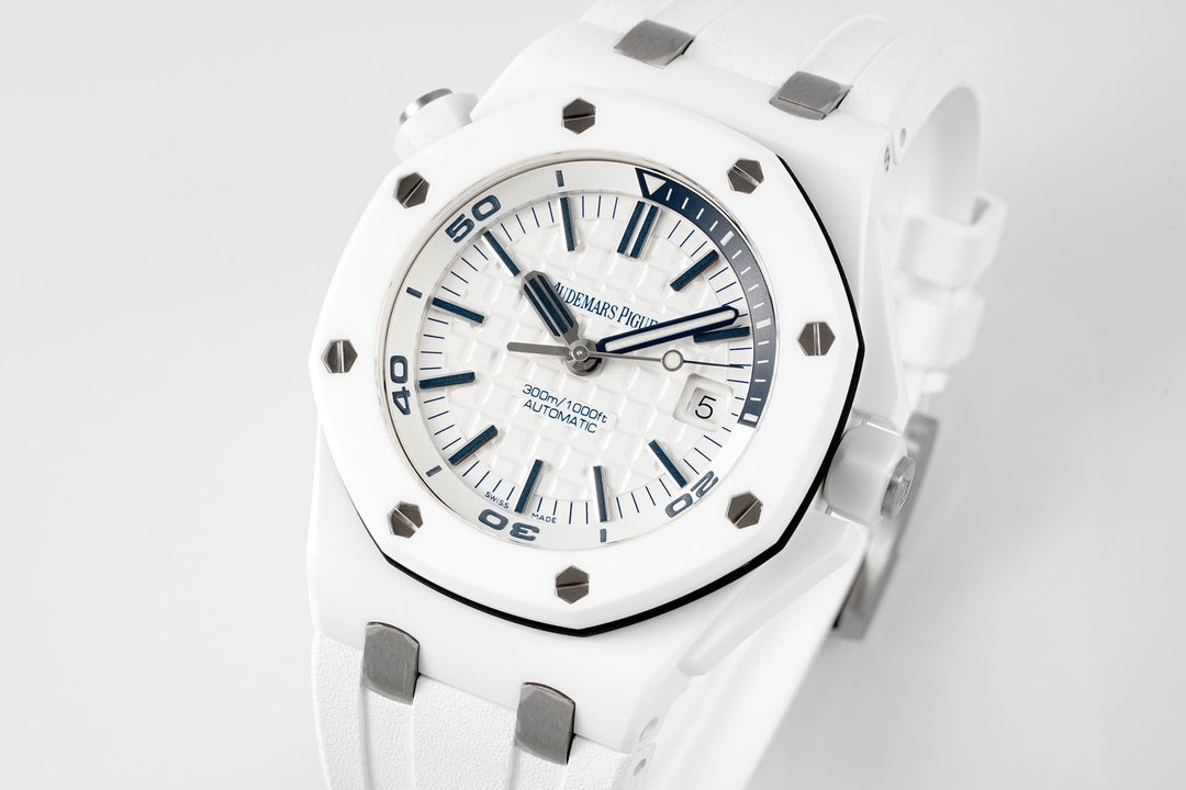 Audemars Piguet Royal Oak Offshore 15707CB.OO.A010CA.01 : White Méga Tapisserie