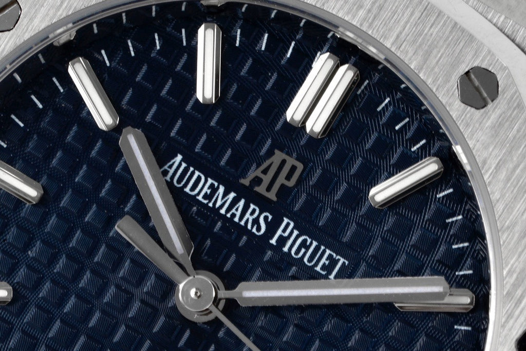 Audemars Piguet Royal Oak 77450ST.OO.1361ST.04 : Bleu Nuit