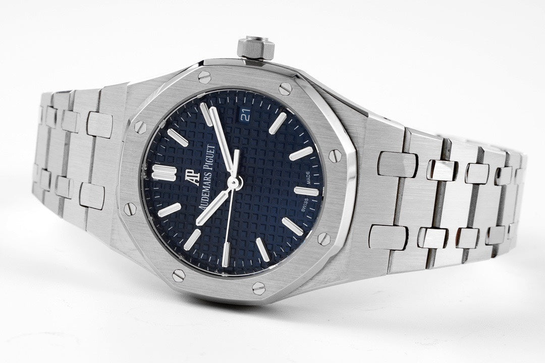 Audemars Piguet Royal Oak 77450ST.OO.1361ST.04 : Bleu Nuit