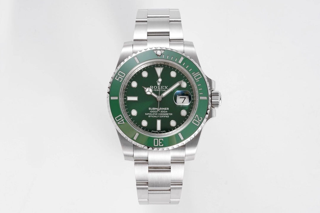 Rolex Submariner Date 116610LV : Green Sunburst "Hulk"