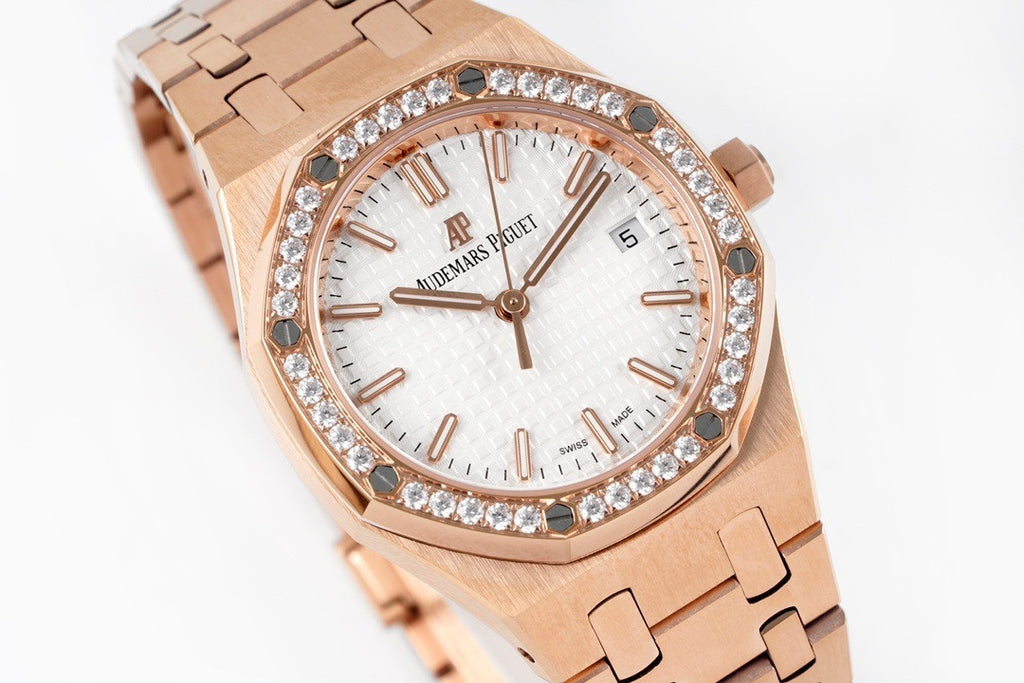 Audemars Piguet Royal Oak 77451OR.ZZ.1361OR.01 : Pink Gold, Diamond Bezel