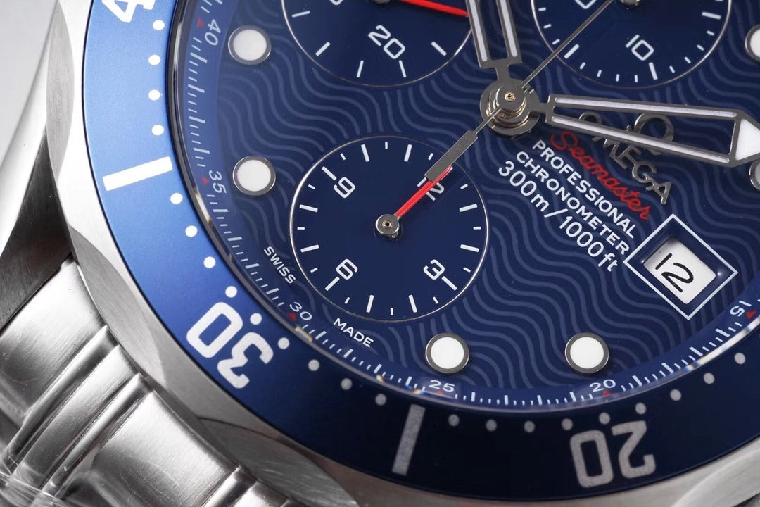 Omega Seamaster Diver 300M Chronograph 2599.80.00 : Blue Wave "James Bond Omega"