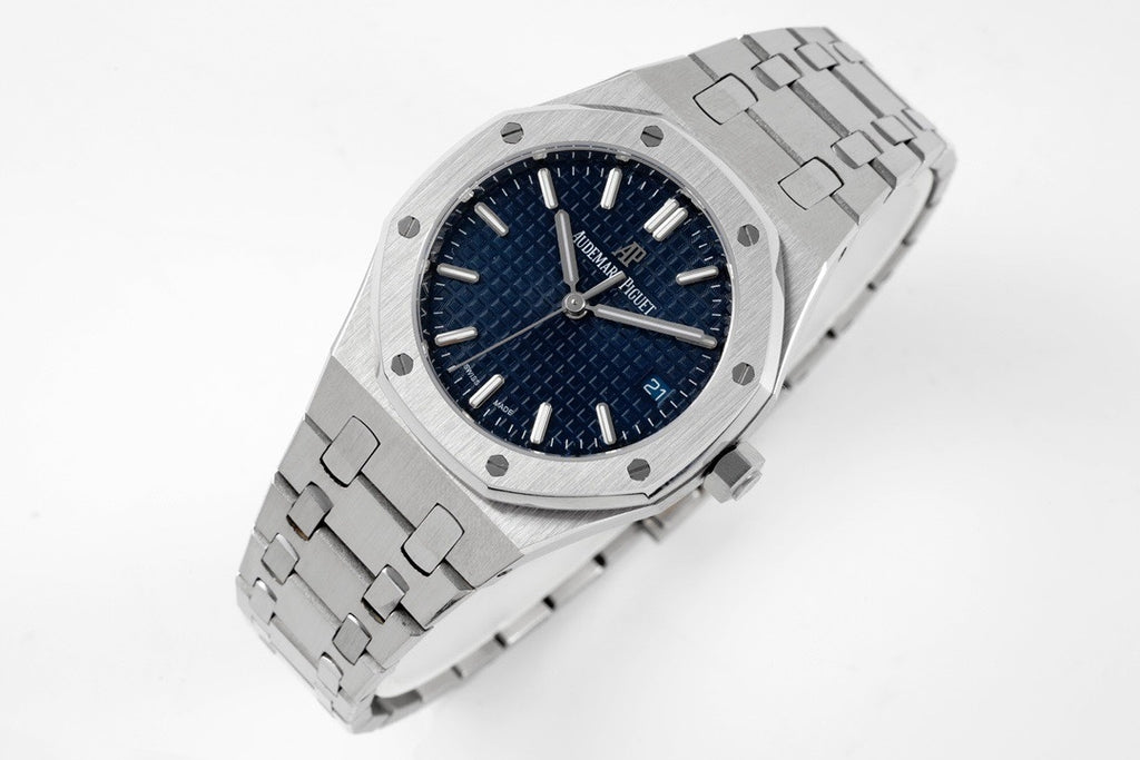 Audemars Piguet Royal Oak 77450ST.OO.1361ST.04 : Bleu Nuit